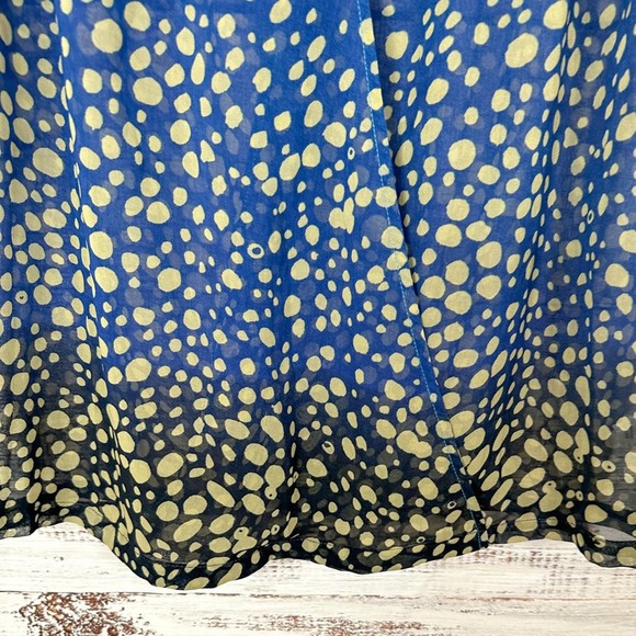 Cabi #344 Blue and Gold Bubbles Wrap Front Sheer Top, EUC, Medium, MSRP $74 - Picture 4 of 9